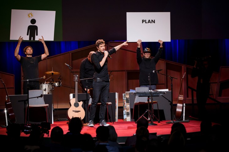 34258756085_780dee93ca_h